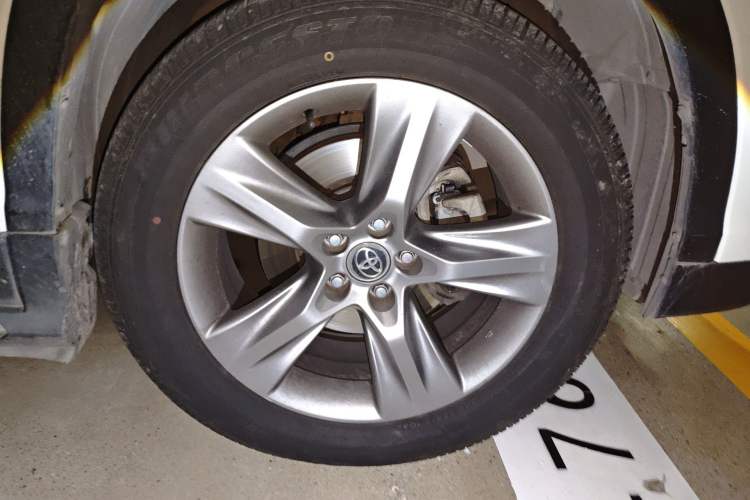 Used Toyota Highlander 2015 2.0T Four-Wheel Drive Luxury Edition 7-Seater