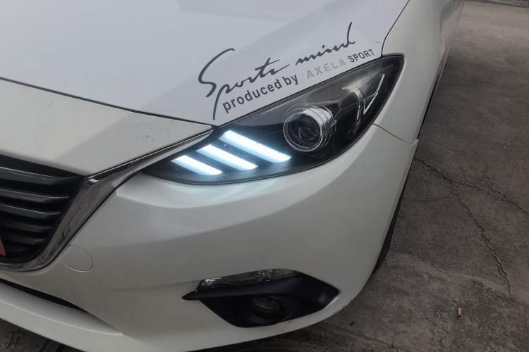 Used Mazda 3 Axela 2016 Sedan 1.5L Automatic Comfort Model Left Front Headlight