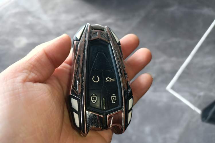 Used Changan UNI-K iDD 2022 Blue Whale iDD 130km 1.5T Excellence Model
