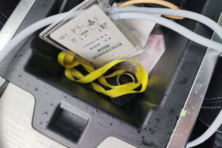 Used Geely Auto Emgrand X7 Sport 2020 1.8TD DCT Two-Wheel Drive Smart Connect 4G-Enabled Version
