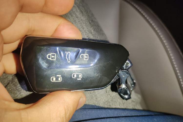 Used Volkswagen Viloran 2024 330TSI Luxury Edition Vehicle Key