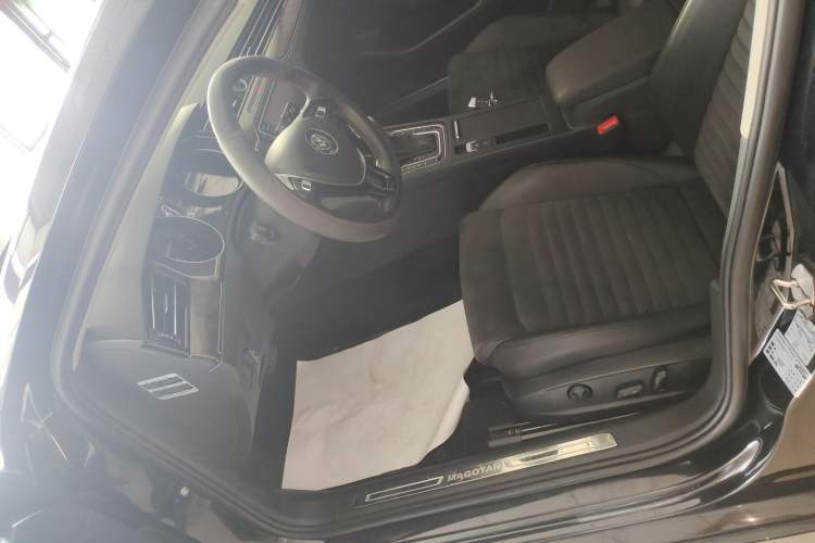 Used Volkswagen Magotan 2017 330TSI DSG Luxury Model Left Front Seat