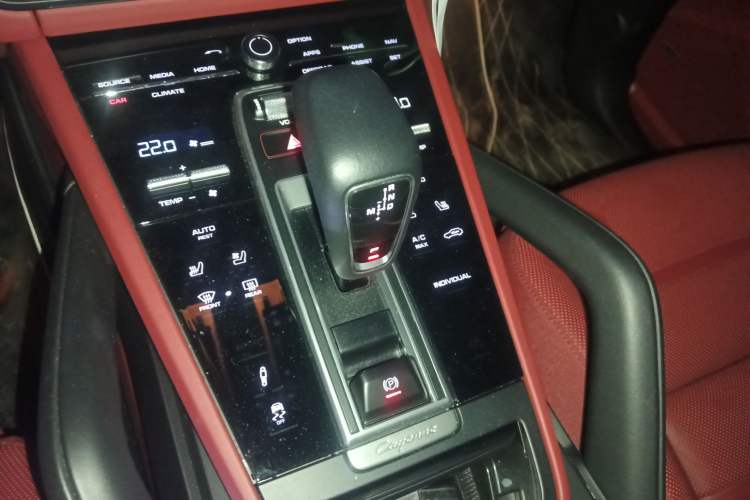 Used Porsche Cayenne E-Hybrid 2021 Cayenne E-Hybrid 2.0T
