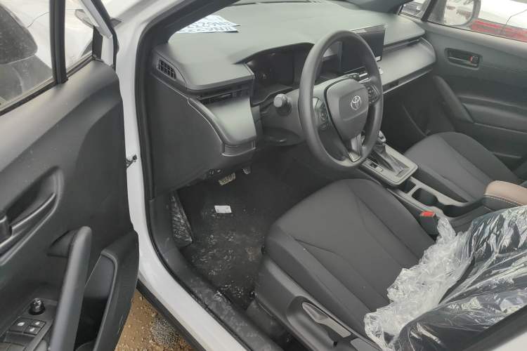 Used Toyota Corolla Cross 2026 Model 2.0L Pioneer Edition