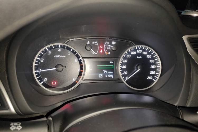 Used Nissan Sylphy 2019 Classic 1.6XE CVT Comfort Edition Instrument Cluster