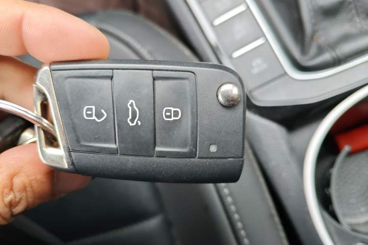 Used Volkswagen Sagitar 2020 200TSI DSG Comfort Version China VI Standard Vehicle Key