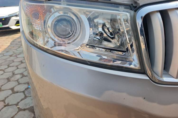 Used Jinbei New Hiace X30L 2018 1.5L Wealth Edition DLCG14 Right Front Headlight