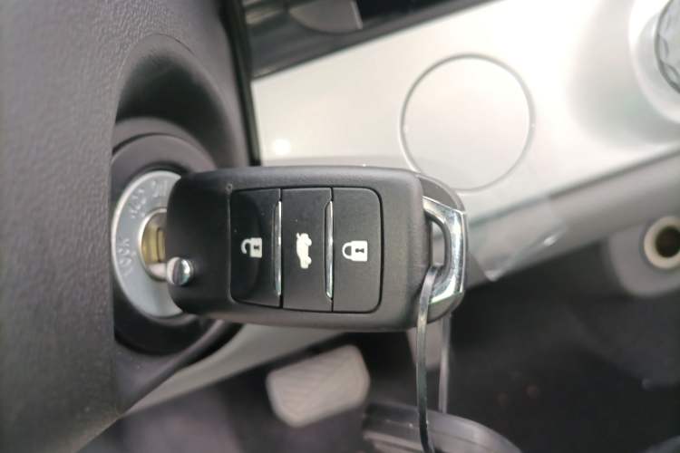 Used CHANGAN NEVO Lumin 2025 205 km Xiangqin Version
