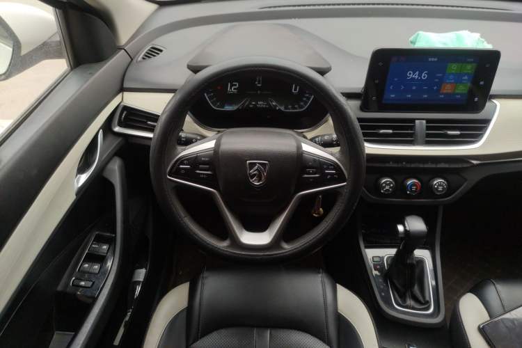 Used Baojun 360 2019 1.5L CVT Elite Version China VI Steering Wheel