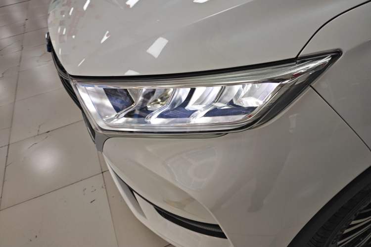 Used CHANGAN OSHAN X7 2021 1.5T Automatic Luxury Version Left Front Headlight