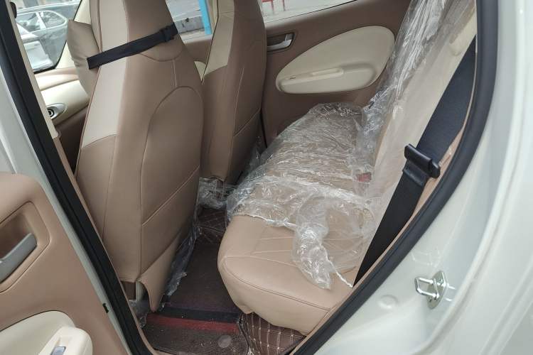 Used Wuling Hongguang MINIEV 2025 Four-Door Version Advanced Edition Left Rear Seat