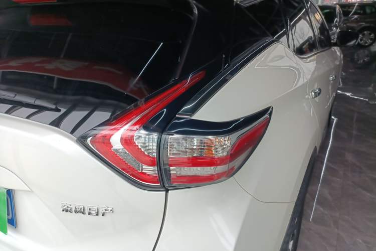 Used Nissan Murano 2019 2.5L XL Two-Wheel Drive Smart Connect Luxury Edition China VI Standard Right Rear Taillight