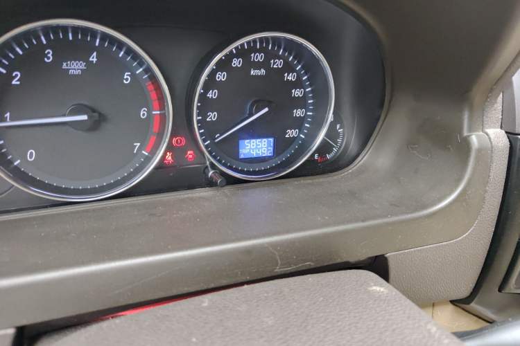 Used BAIC Weiwang M30 2015 1.5L Basic Version DAM15 Odometer Close Up