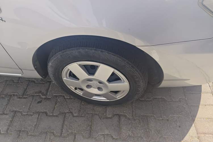 Used BYD F3 2012 Energy-Saving Model 1.5L Manual Comfort Version Right Front Wheel Hub