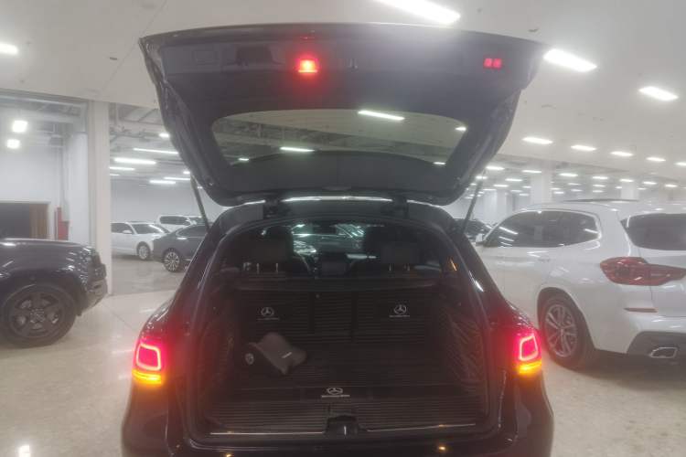 Used Mercedes-Benz GLC 2022 Refreshed GLC 300 L 4MATIC Dynamic Edition Prestige Version Trunk