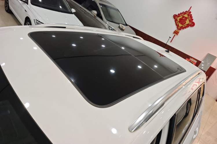 Used Volkswagen Tiguan L 2019 330TSI Automatic Two-Wheel Drive Panoramic Comfort Edition China V Standard
