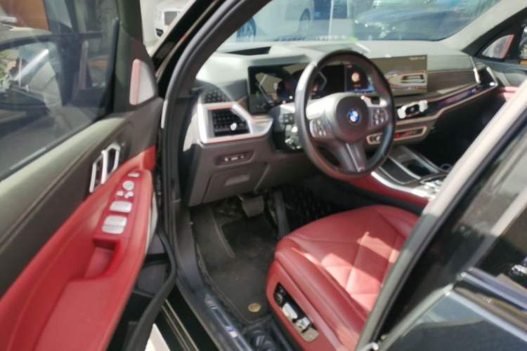 Used BMW X5 2023 xDrive 40Li M Sport Night Edition Package
