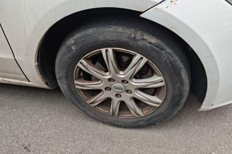 Used Qoros 3 2018 Sedan 1.6L Automatic Leading Model
