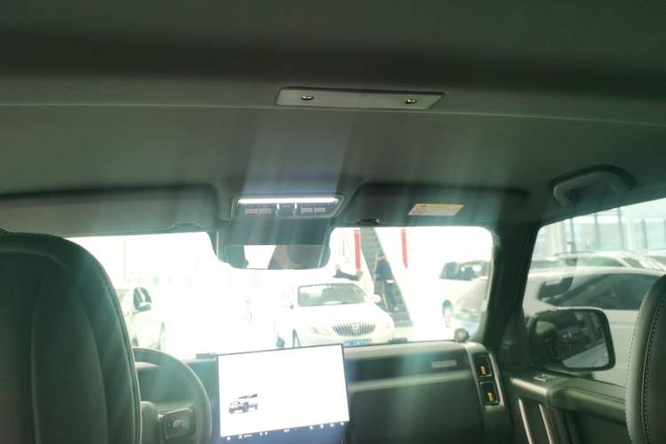 Used iCAR V23 2025 401 Two-Wheel Drive Advanced Edition Headliner