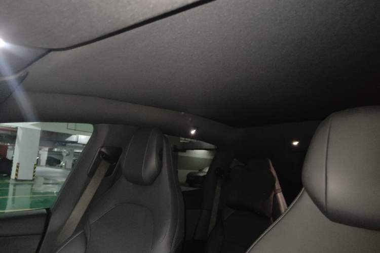 Used Tesla Model Y L 2025 Model Long-Range All-Wheel-Drive Version