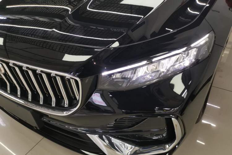 Used Geely Auto Preface 2026 Model Oriental Yao 1.5TD Fuyao Edition Left Front Headlight