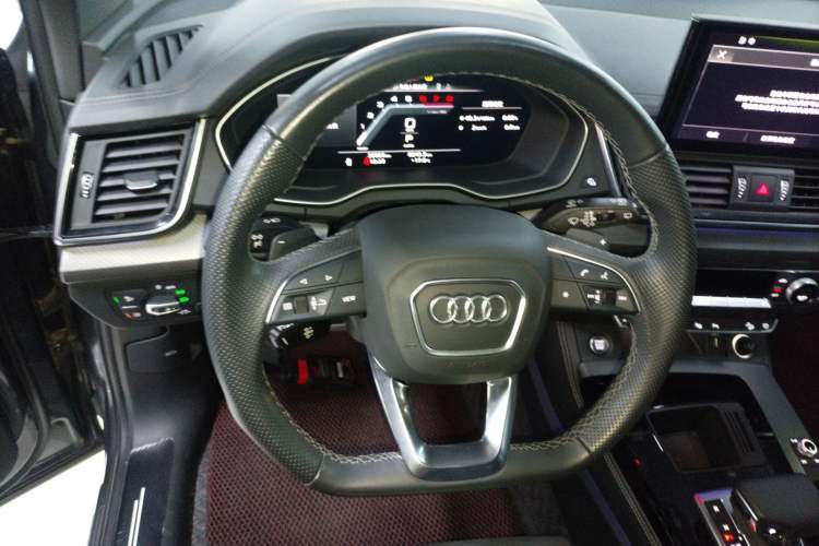Used Audi Q5L Sportback 2022 40 TFSI Luxury Model
