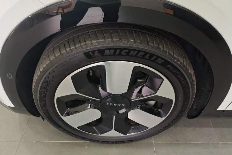 Used Zeekr MIX 2025 Long-Range Intelligent Driving Edition
