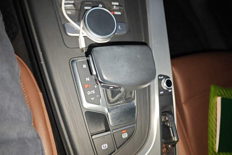 Used Audi A4L 2018 30th Anniversary Edition 40 TFSI Fashion Model