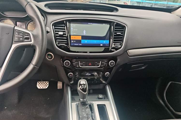 Used Geely Auto Vision X6 2016 1.3T CVT Flagship Model Audio And AC Panel