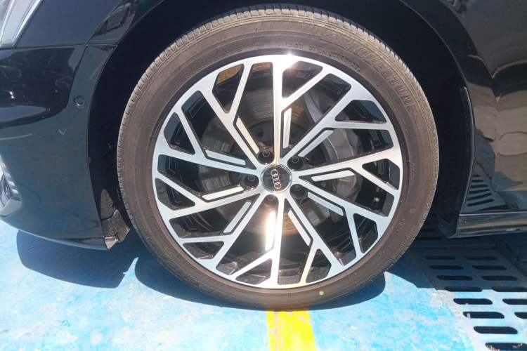 Used Audi A6L New Energy 2020 55 TFSI e quattro Exterior 4