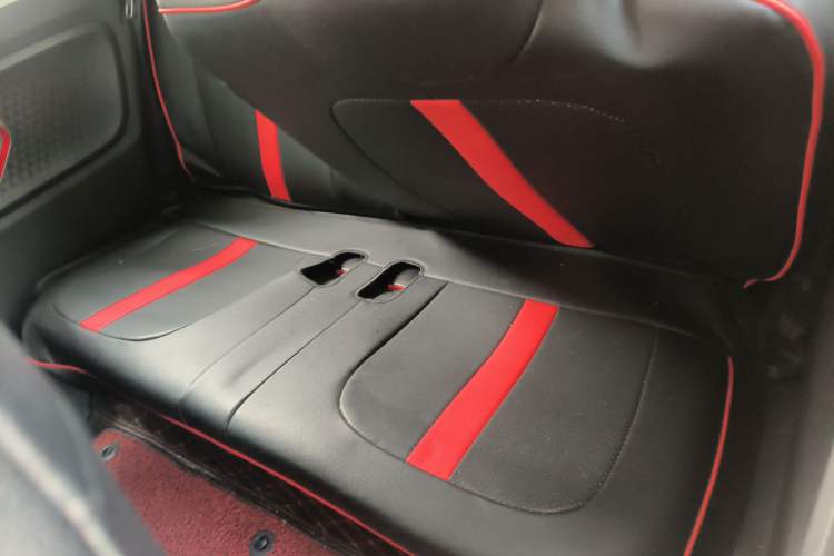 Used Wuling Hongguang MINIEV 2022 GAMEBOY 300km Enthusiast Model with Lithium Iron Phosphate
