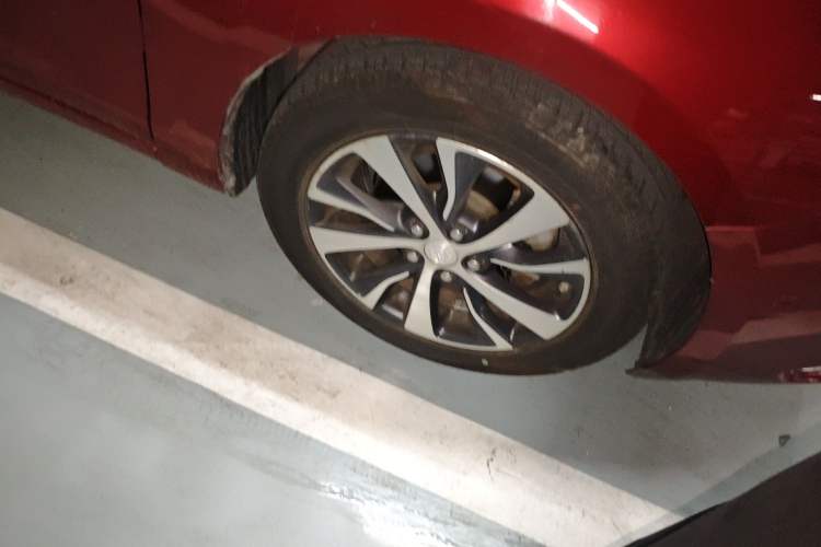 Used Buick Excelle GX 2018 18T Automatic Flagship Model Right Front Wheel Hub