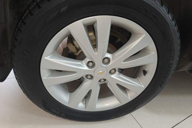 Used Chevrolet Captiva 2014 2.4L 4x4 Flagship Edition 7 Seats
