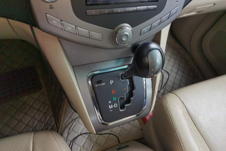 Used BYD S6 2011 2.4L Automatic Luxury Edition Gear Lever