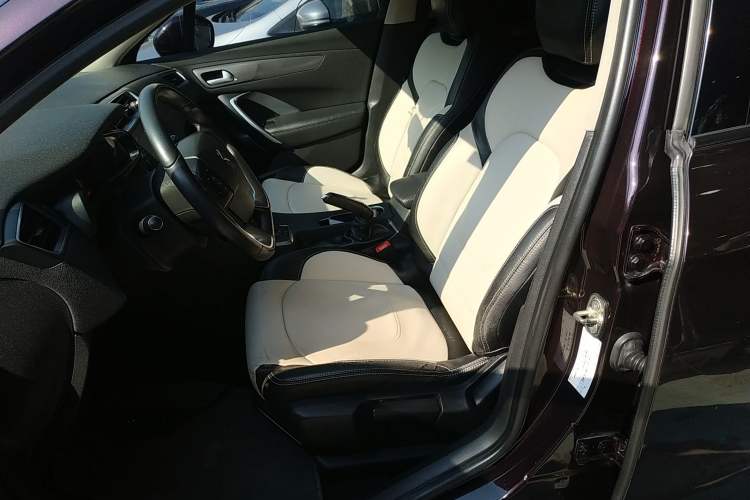 Used DS 5LS 2015 1.6T Comfort Edition THP160 Left Front Seat