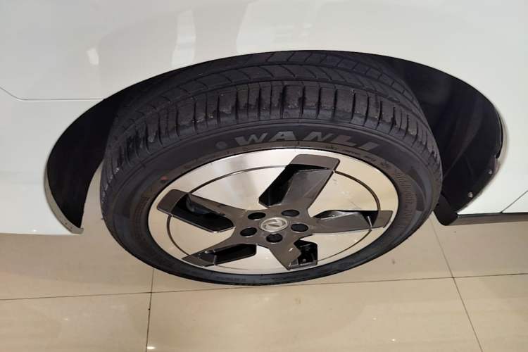 Used Dongfeng Aeolus E70 2023 Revised PRO Smart Drive Version