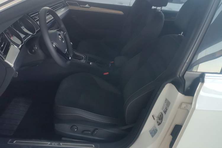 Used Volkswagen FAW-Volkswagen CC 2020 330TSI Huayan Edition China VI Standard