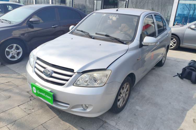 Used FAW Xiali N5 2014 1.3L Manual Comfort Version