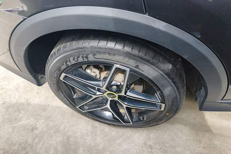 Used Roewe RX5 2021 PLUS 330TGI Automatic National Trend Intelligent Deluxe Edition Right Rear Wheel Hub