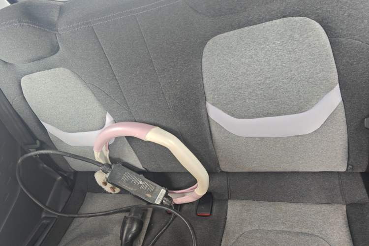 Used Chery QQ Ice Cream 2022 Pudding Model Left Rear Seat