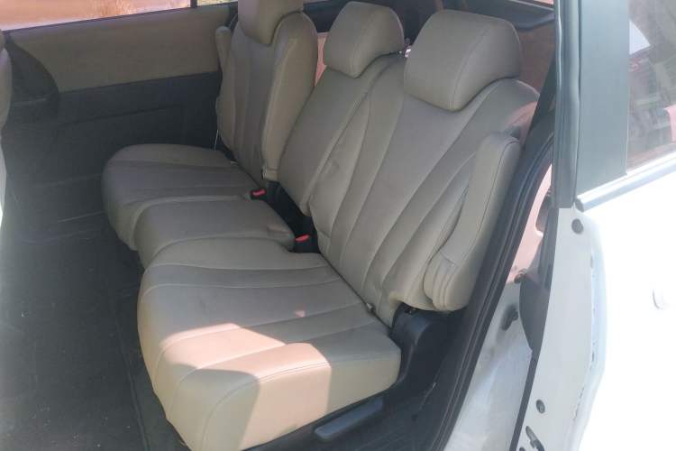 Used Mazda 5 2013 2.0L Automatic Comfort Edition
