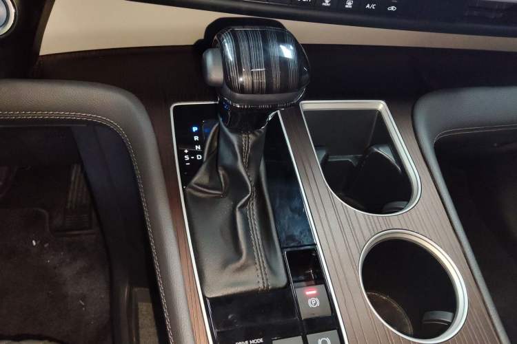 Used Toyota Sienna 2023 2.5L Hybrid Comfort Edition