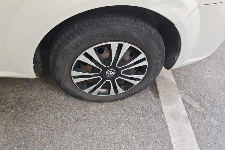 Used Buick Excelle 2013 1.5L Automatic Classic Model
