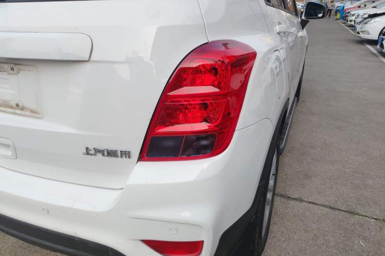 Used Chevrolet Trax 2018 330T Automatic Two-Wheel Drive Elite Model Right Rear Taillight