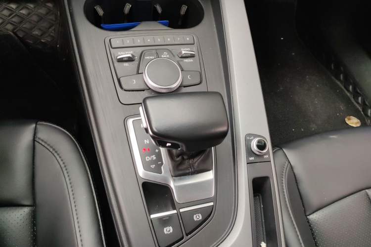 Used Audi A4L 2019 35 TFSI Ambition China V