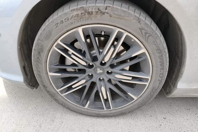 Used NETA S 2022 Extended-Range Version 1160 km Range Rear-Wheel Drive Mid-Grade
