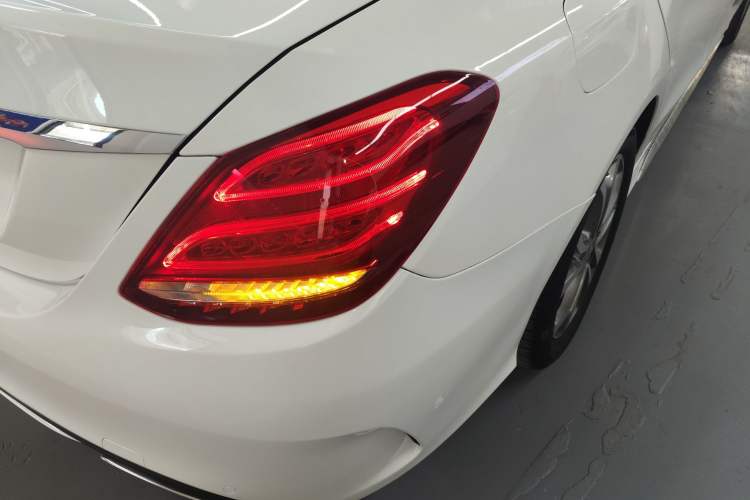 Used Mercedes-Benz C-Class 2018 C 180 L Fashion Edition Sport Version