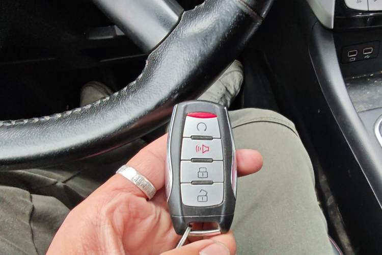 Used Great Wall Poer 2020 2.0T Off-Road Version Automatic Gasoline Four-Wheel Drive High-End Edition GW4C20B Vehicle Key