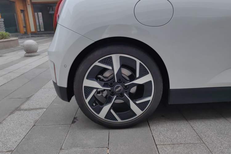 Used MINI Electric MINI COOPER 2024 452km COOPER SE Artist