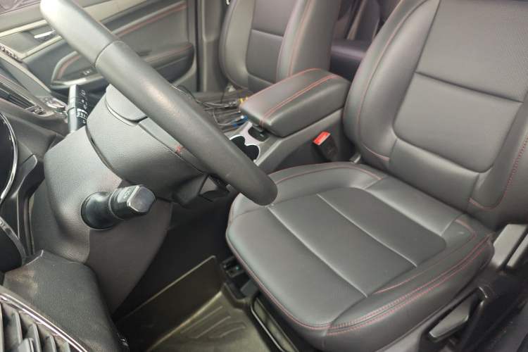 Used CHANGAN CS75 2017 Shangkui Edition 1.5T Automatic Fengxiang Model
